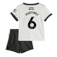 Manchester United Lisandro Martinez #6 Tredjedraktsett Barn 2024-25 Kortermet (+ Korte bukser)